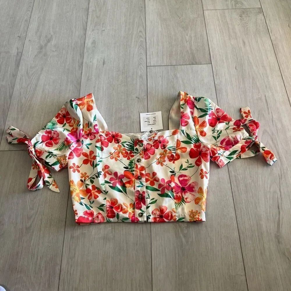 Honey punch Still Flourishing Ivory Tropical Print Button-Up Crop Top size S